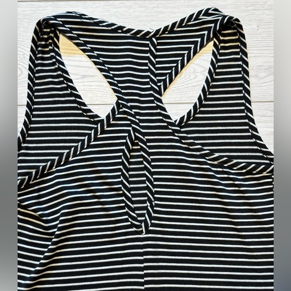 Finn & Clover Maxi Summer Dress - Large - Striped - Picture 4 of 9